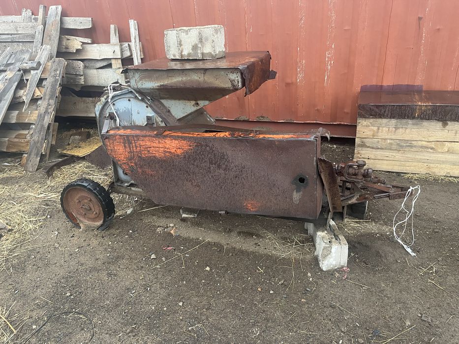 Дробилка зерна производства СССР