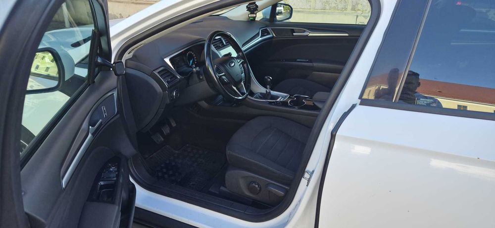 FORD Mondeo 2015 — imagine 4