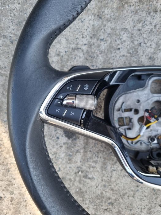 Шкода Октавия волан