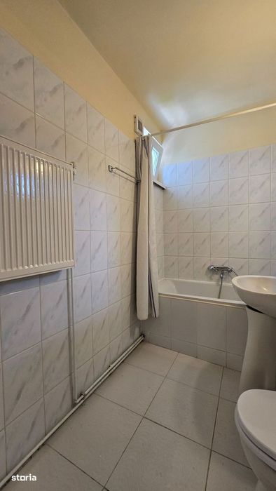 Apartament cu 3 camere