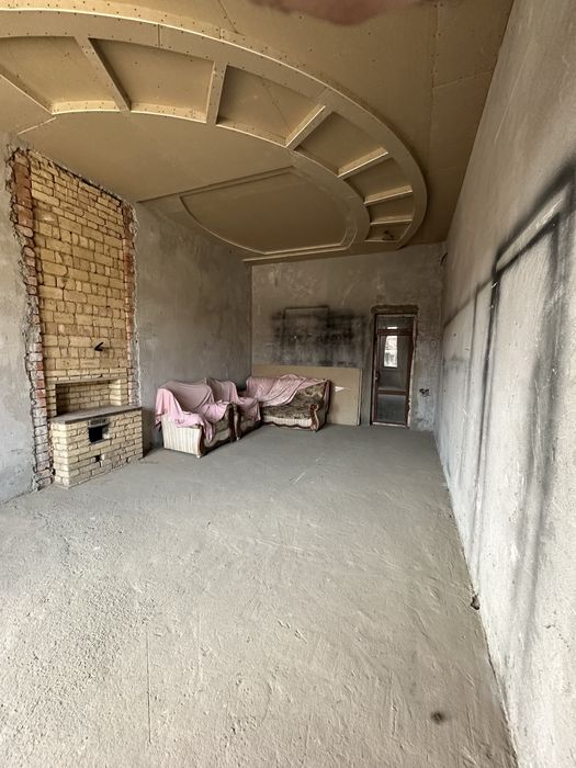 Сотилади уй тошкент кора сув 8х