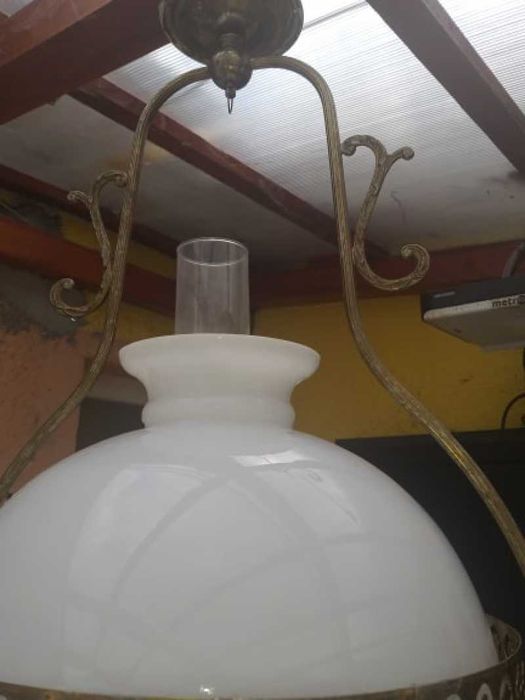 Candelabru lampa    .