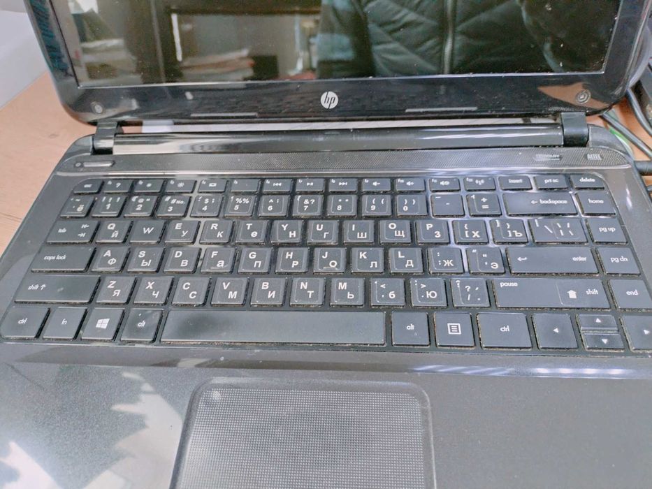 Ноутбук HP +зарядка
