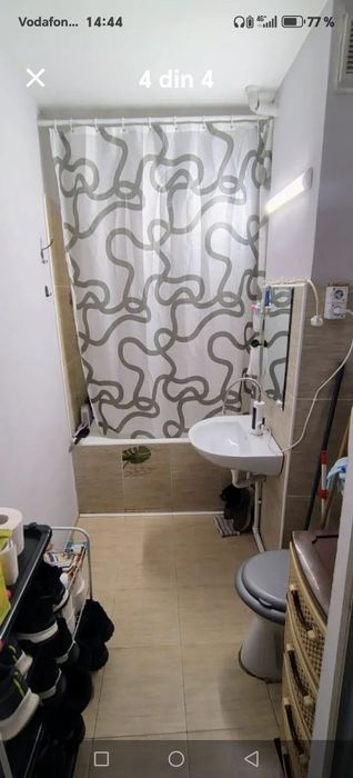 Garsoniera de vânzare