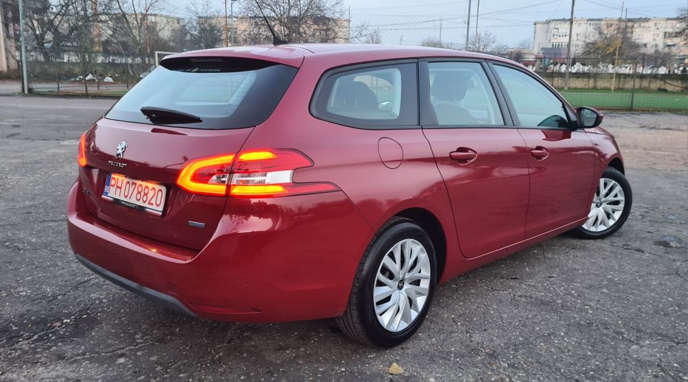 Peugeot 308 * 1.6 Blue HDI * 2015 * Euro 6 * Led * Navi * Klimă