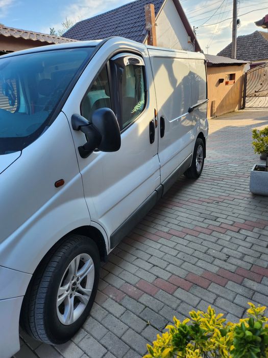 Opel Vivaro 2011