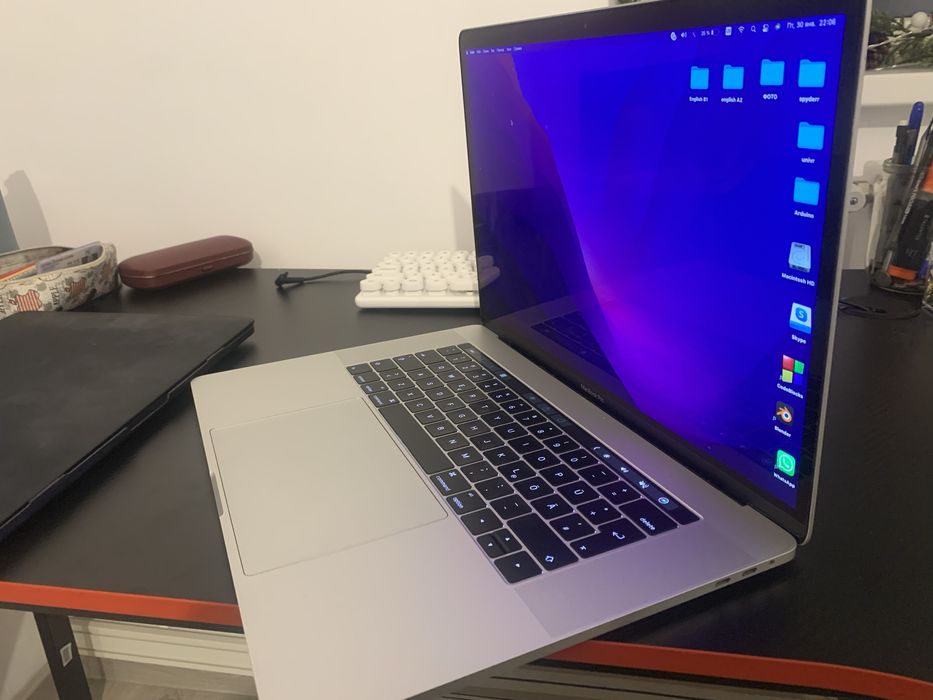 MacBook Pro 15” (2016) Touch Bar | i7 | 16GB RAM | SSD 1TB