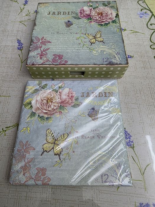 Салфетки под посуду в стиле Прованс