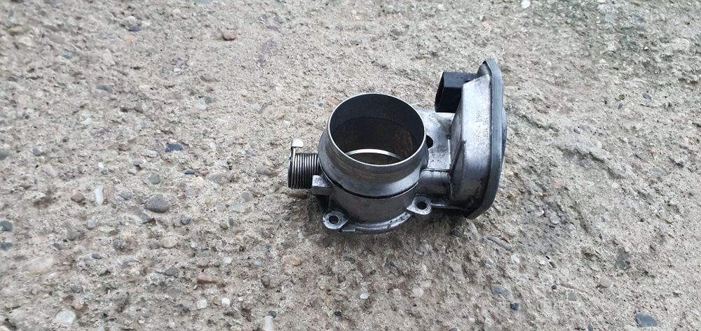 Clapeta acceleratie bmw e60 e61 e70 e71 e65 e90 e92 e87 3.0d m57