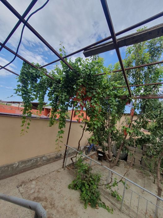 продам коттедж ( кармана автошкола]