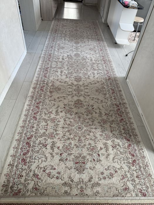 Палас  сатылады 5*1.5 сатылады 20 0000