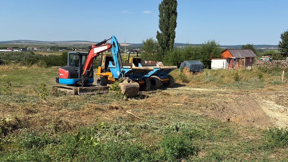 Dumper și excavator de inchiriat