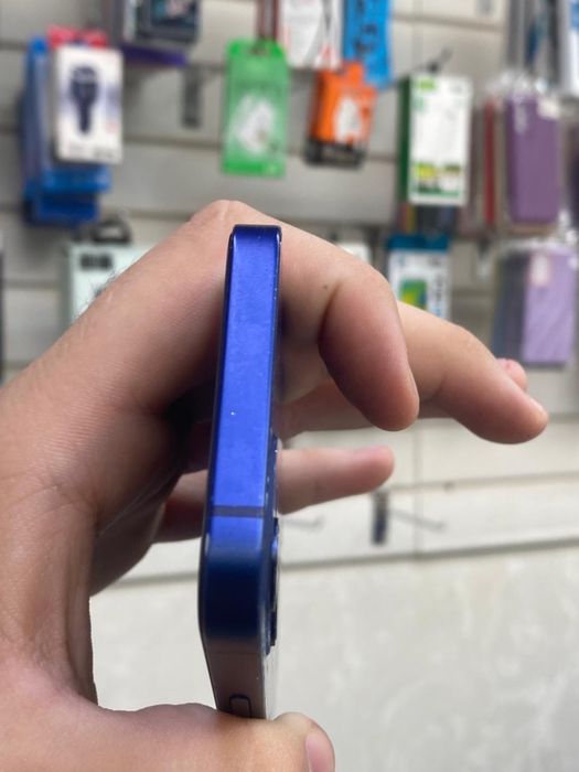 Продается Iphone 12 mini