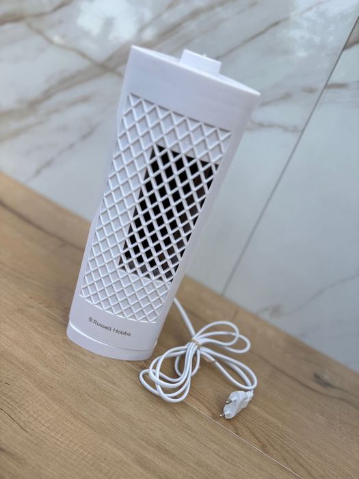 Вентилатор Russell Hobbs mini tower