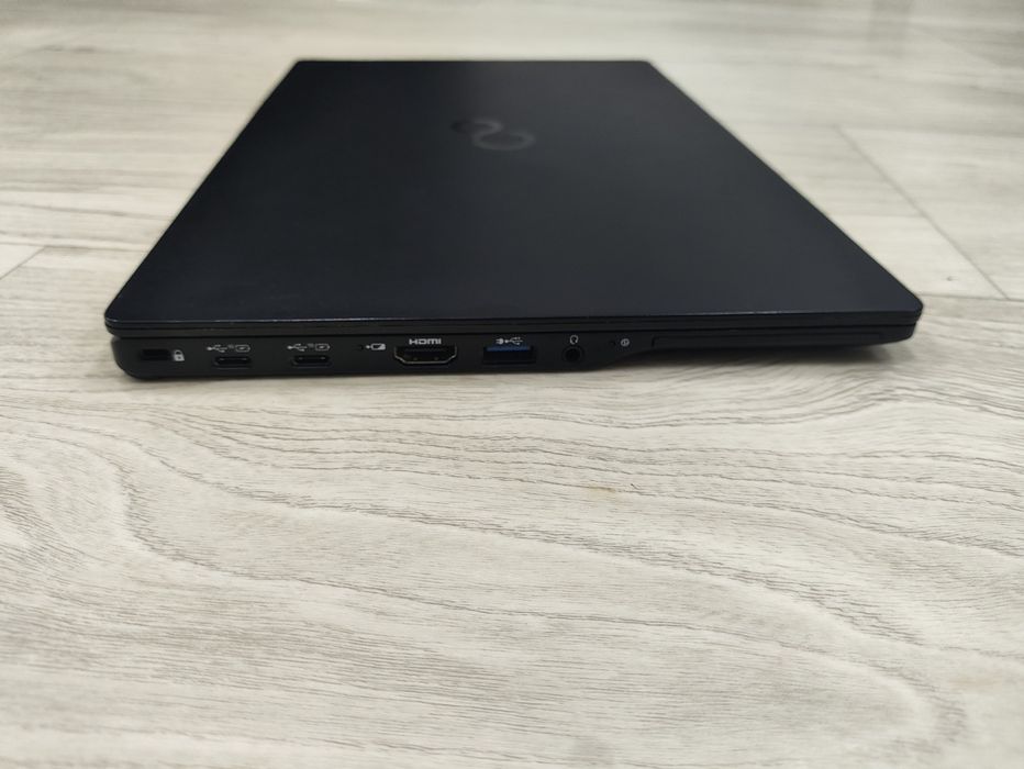 Fujitsu Lifebook U9311F I5 1135G7