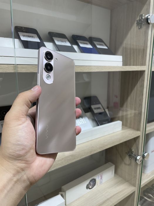 Телефон Vivo Y04 128gb