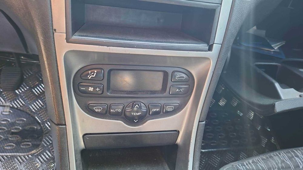 Dezmembrez PEUGEOT 307 -1.6 Benzina din 2003 - NFU