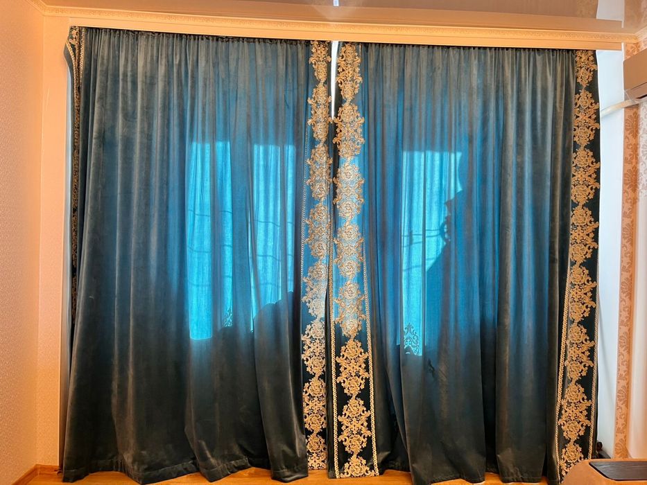 Продам шторы с тюлями