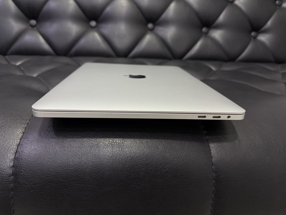 Apple MacBook pro 2020  16/512Gb в идеальном состоянии