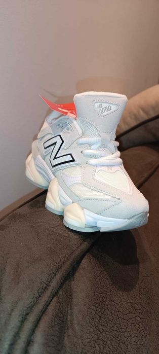 Детски маратонки New Balance 9060