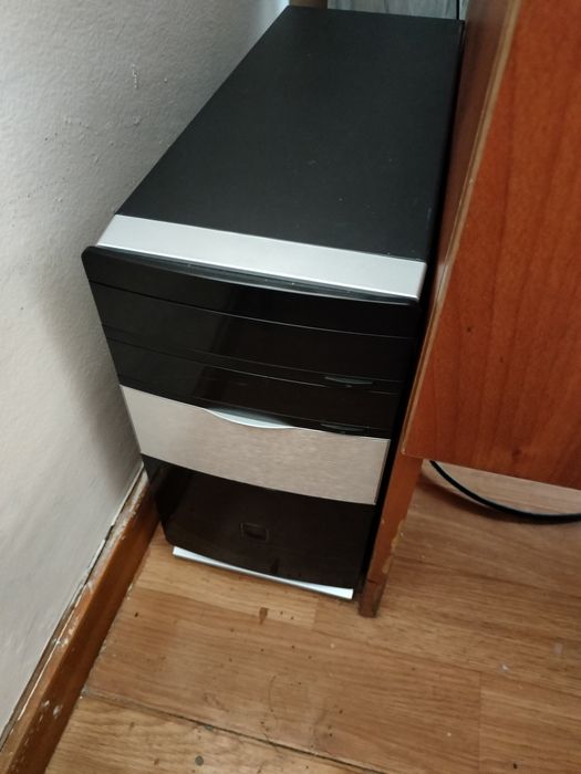 Продаю офисный компьютер