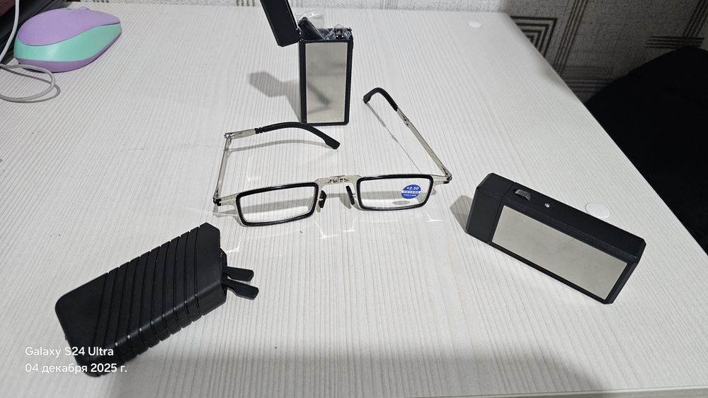 Очки для чтения в оправе и без.