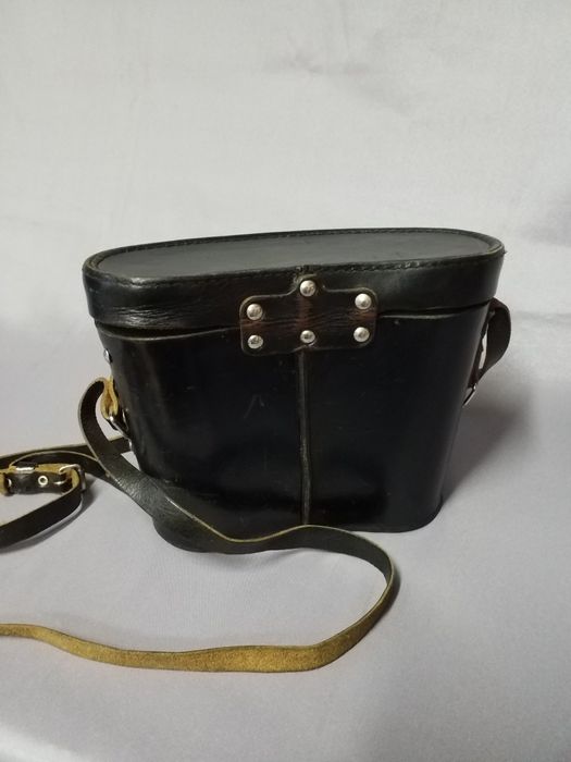 Бинокль призменный