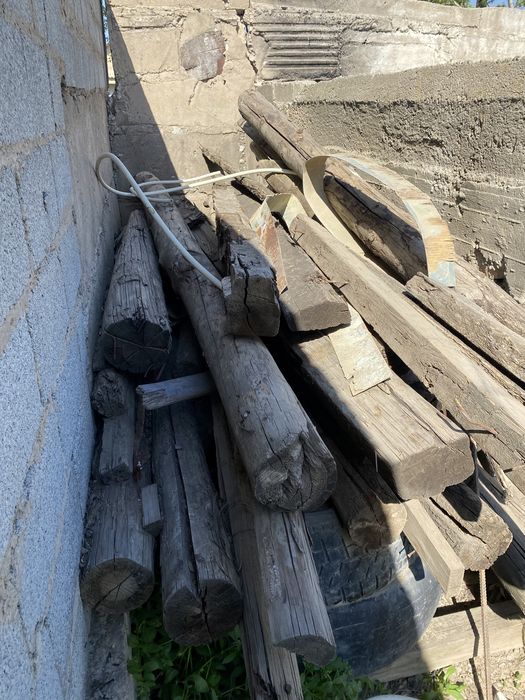 Дерево продаются