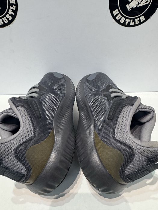 Детски маратонки ADIDAS ALPHABOUNCE . Номер 30