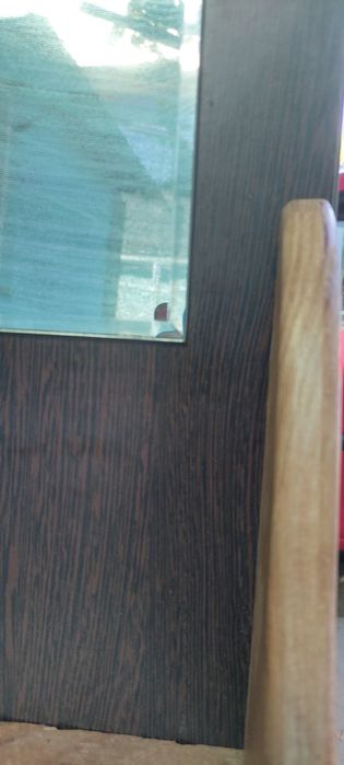 Продам зеркало с полкой.