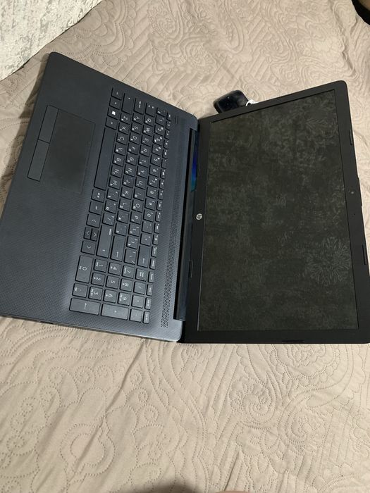 HP Laptop 15.9 dyum