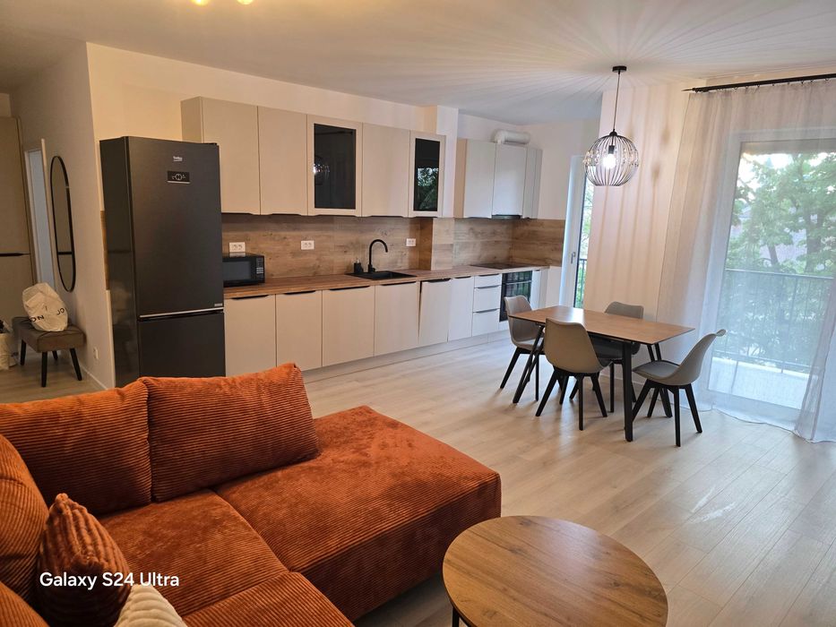 Inchiriere apartament cu vedere la Cetate, cu loc de parcare subteran