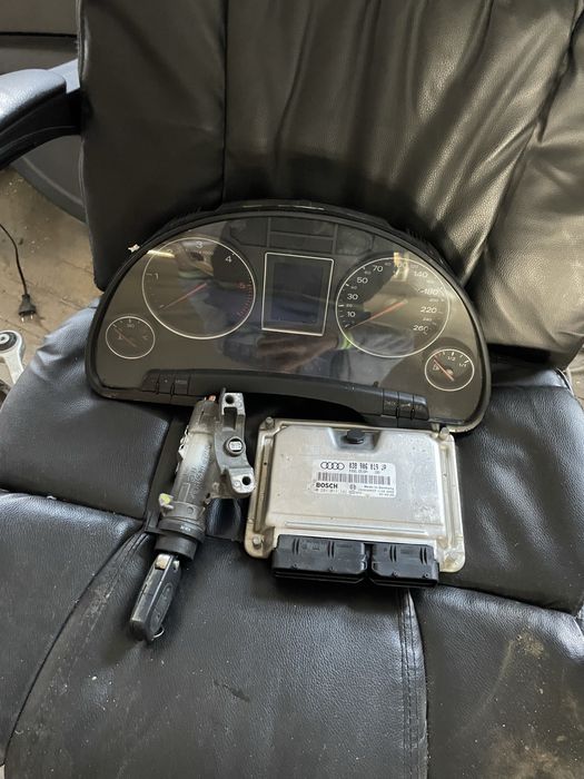 Piese ramase audi a4 b6/b7 interior,trager,parbriz,pompa servodirecție etc