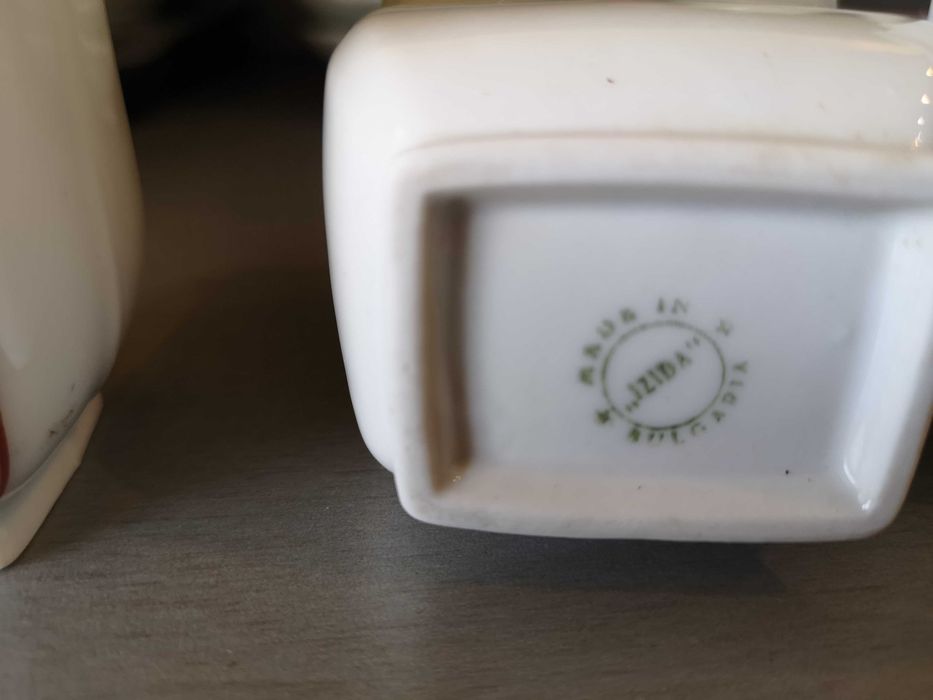 Буркани за подправки