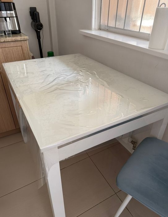 Продается б/у стол