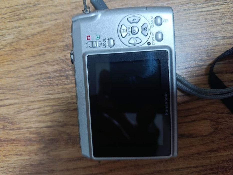 Продается цифровой фотоаппарат