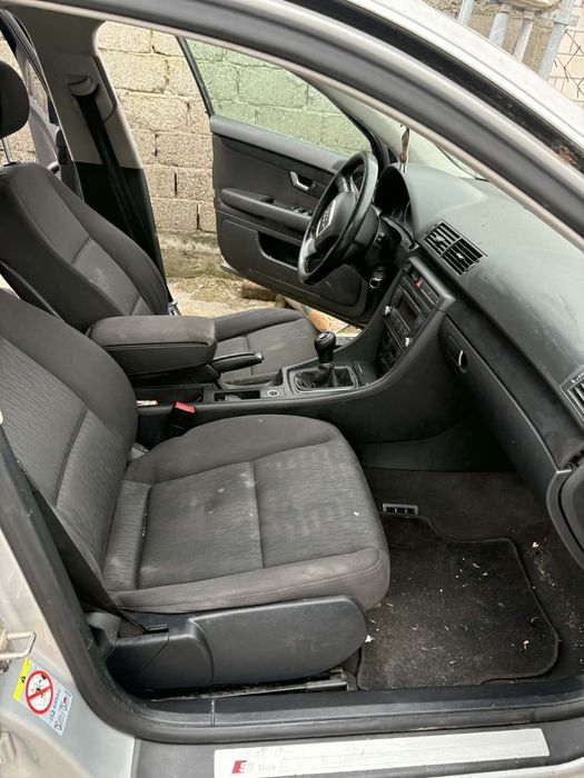 Pentru dezmbrari audi a4 b7 2.0 tdi.