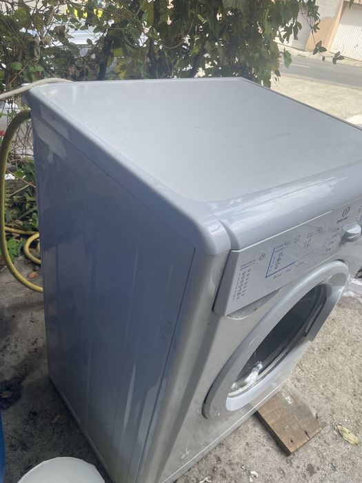 Masina spalat Indesit