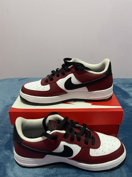 De vanzare, Nike Air Force 1