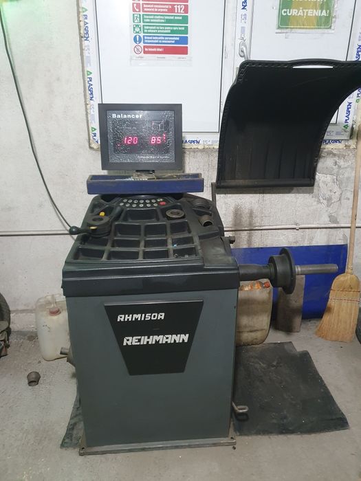 Vand masina de echilibrat 4500 lei