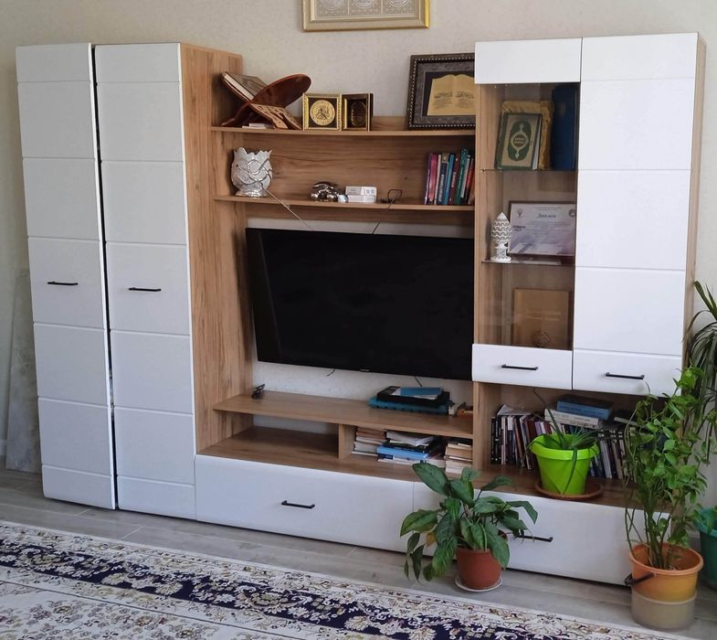 Шкаф для зал. Под телевизор