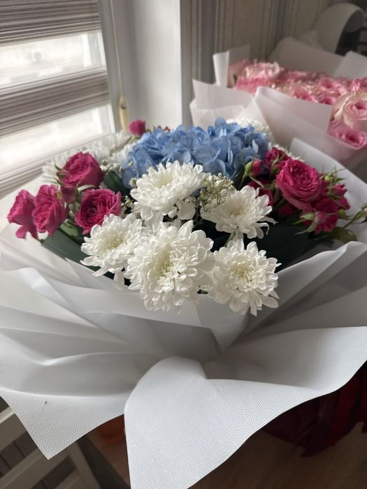 Цветы продаю букеты