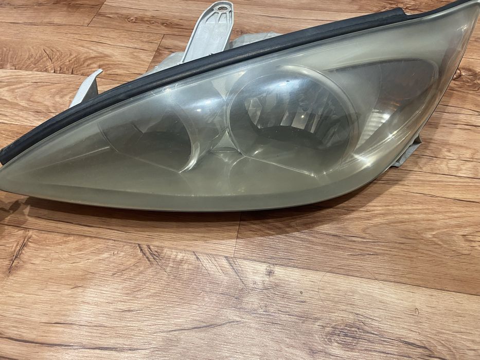 Продам фары тойота камри 30