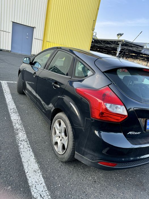 FORD Focus 2012 — imagine 5