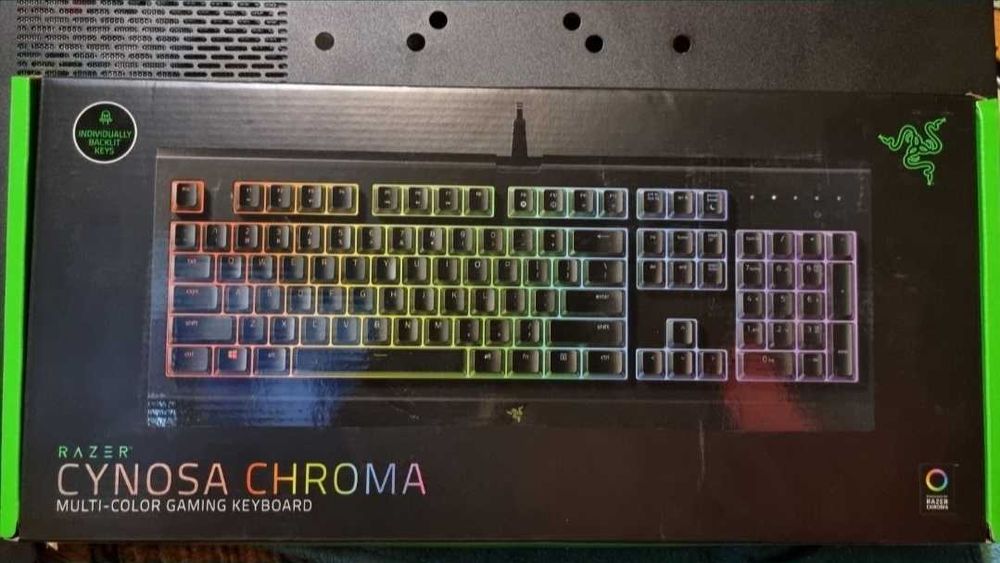 Tastatura razer cynosa chroma