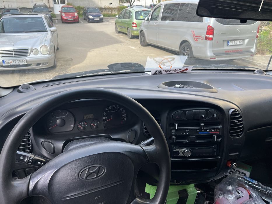 Hyundai H1 autoutilitara