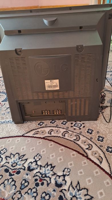 Televizor LG sotiladi. Телевизор LG сотилади