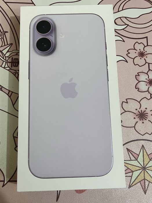 Продаю Айфон 17, новый