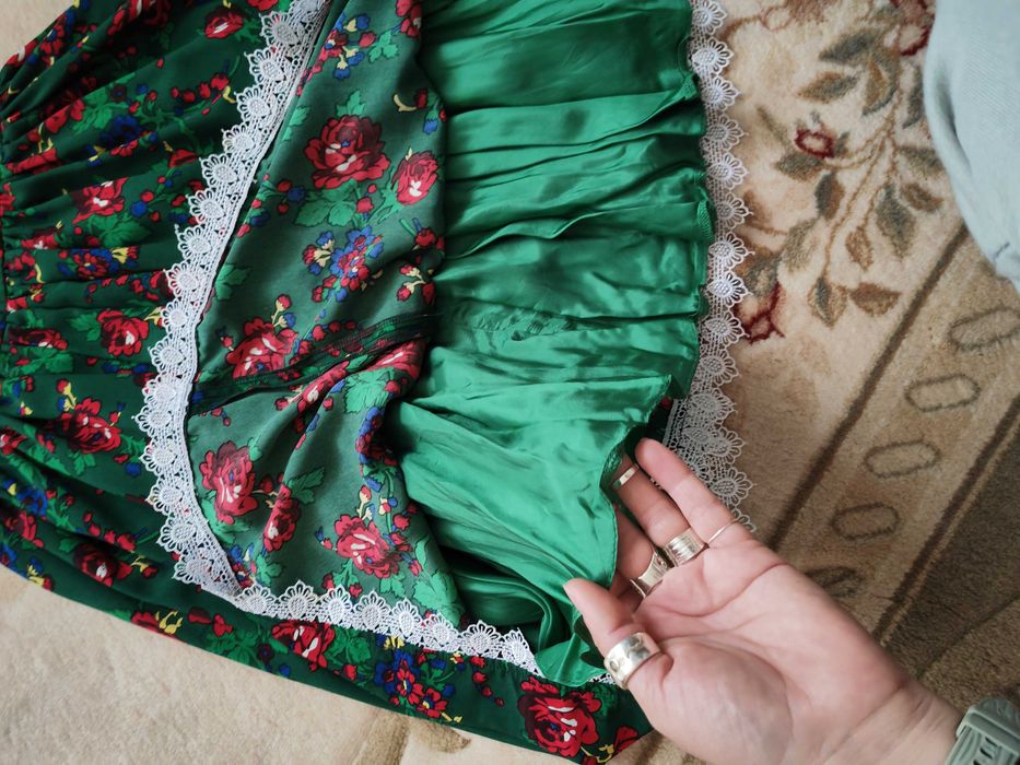 Rochie verde cu flori