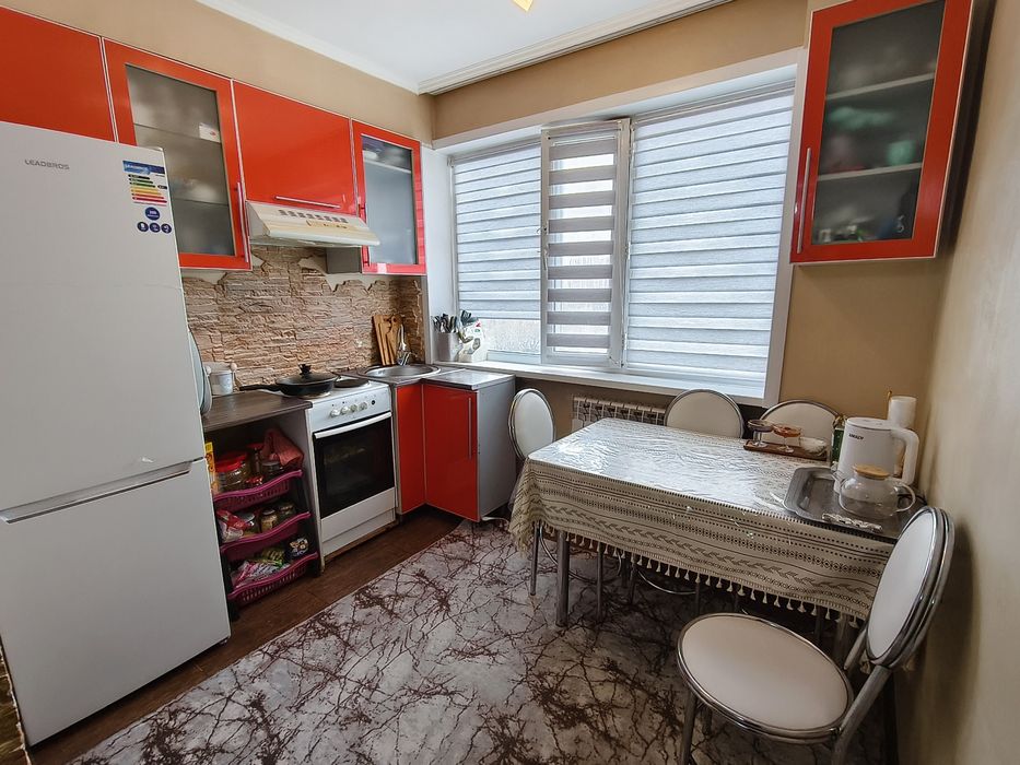 Продам 2-комн квартиру улучшенной планировки по пр. Строителей